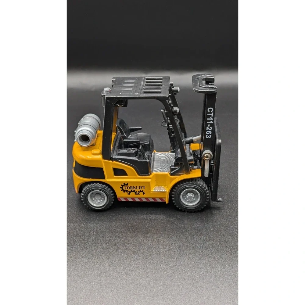 Schylling Pullback Lights & Sounds 5.5 Inch Diecast Forklift - Untested